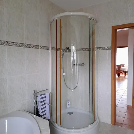 Appartement Seeblick Neu Schloen