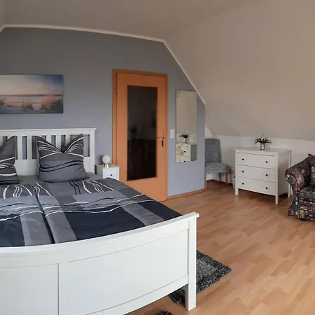 Apartment Seeblick Neu Schloen